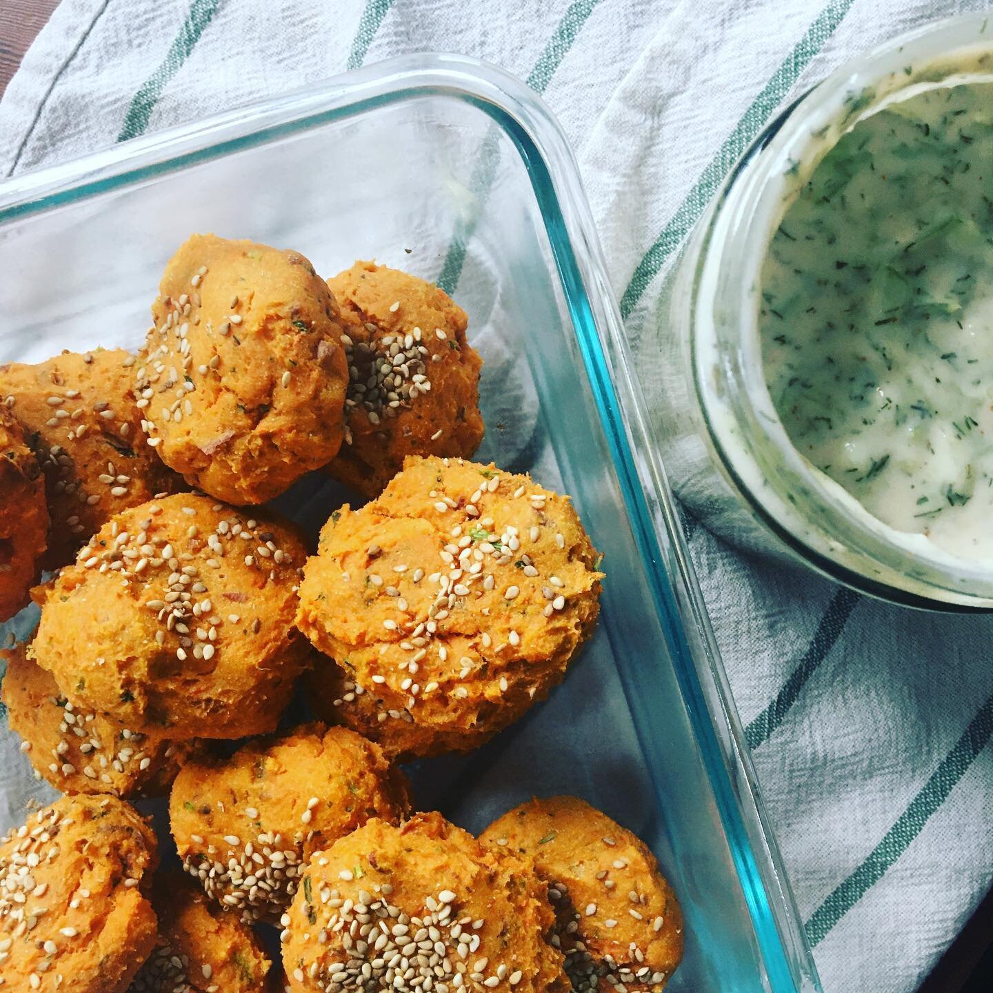 Yum yum yum these little sweet potato falafels are a true gem on my menus. They are so tasty and great for mixing and matching with salads, grains, roasted veggies or just to dip in tzatziki!!
.
.
.
#seedtohealth #portlandpersonalchef #falafels #glut