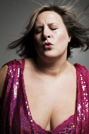 Bio — Bridget Everett