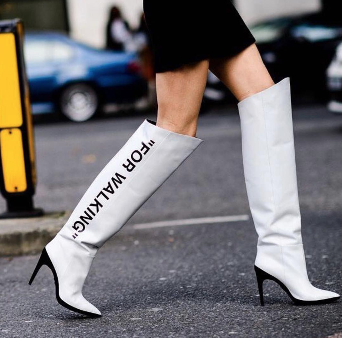 Off white“For Walking”
