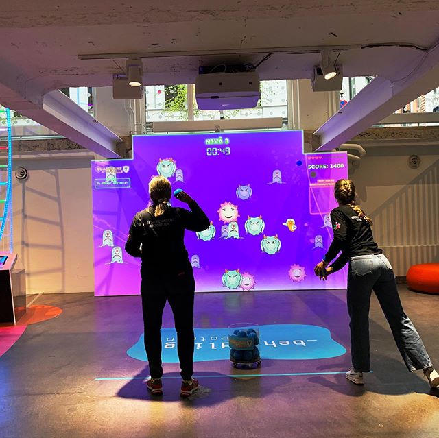 More from the &laquo;Treatment&raquo; installations at The Norwegian Cancer Society&rsquo;s Science Center (Kreftforeningens Vitensenter). #interactiveinstallation #logicinteractive #kreftforeningensvitensenter #exhibitiondesign #gamedesign
