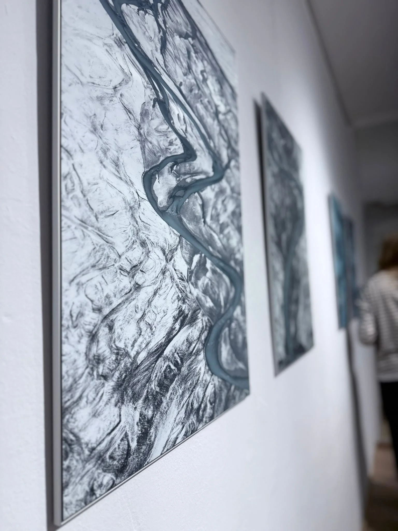 Meanwhile in Vienna! Die heutige Vernissage der Ausstellung von Aindreas Scholz, Amélie Walter
"The Most Beautiful Anthropocene"
Noch bis zum 23.10.2025 in der Galerie LIK in Wien zu sehen. https://www.galerie-lik.com/16102025-the-