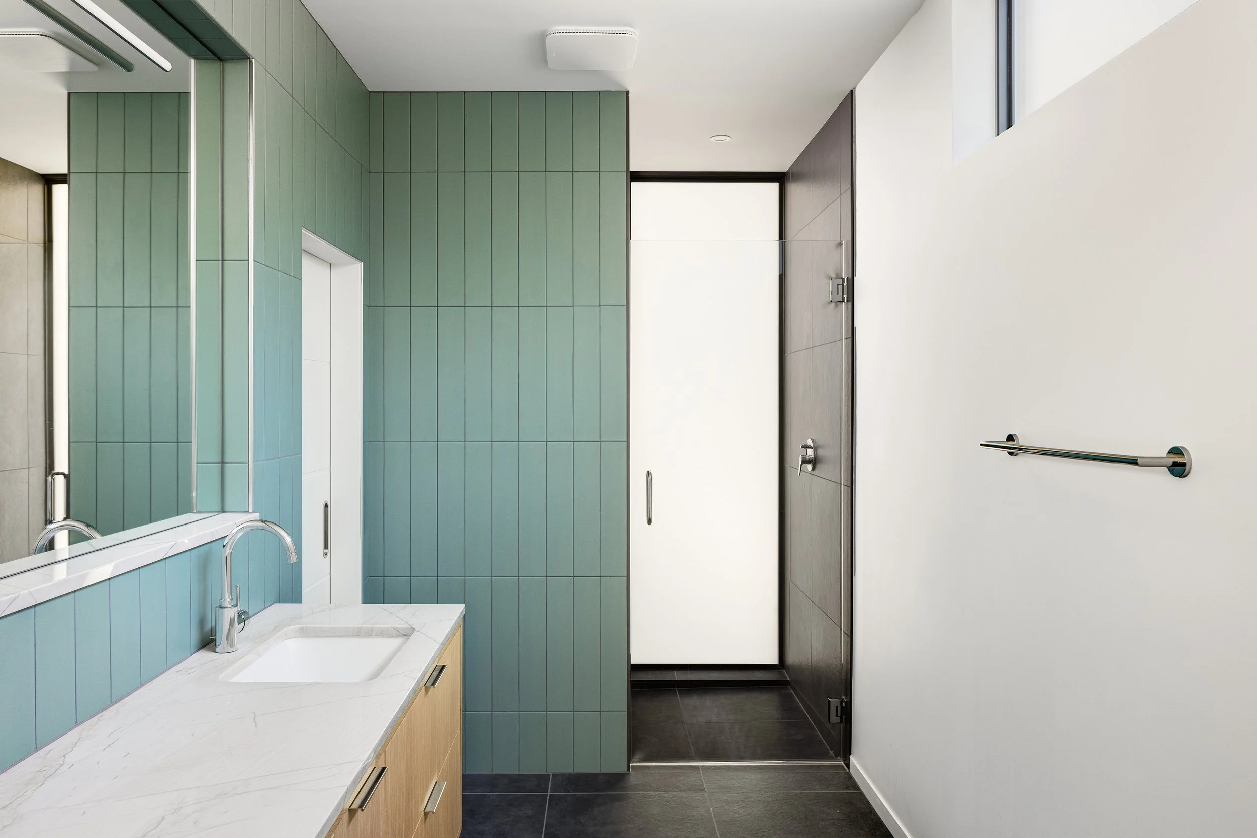northwood I-primary bath 01 (reduced size).jpg
