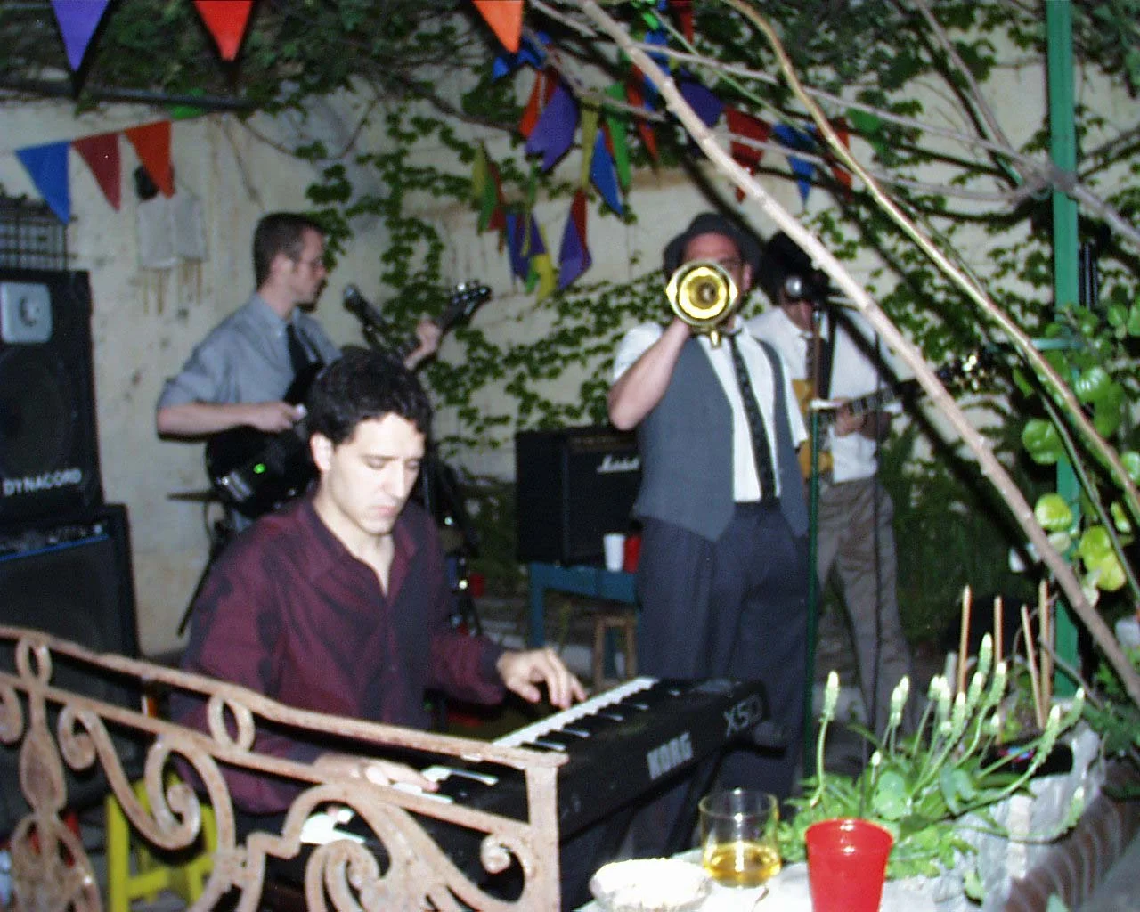 6 orquesta trompeta 22092001.JPG