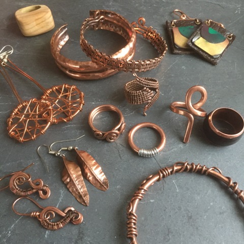 KERRLY COPPERS Handcrafted copper jewellery for all, with a natural earthiness. Some pieces have silver, leather, clay and wood incorporated into them. Website: kerrlycoppers.com Twitter: @kerrlycoppers Instagram: @kerrlycoppers Facebook: KerrlyCoppers