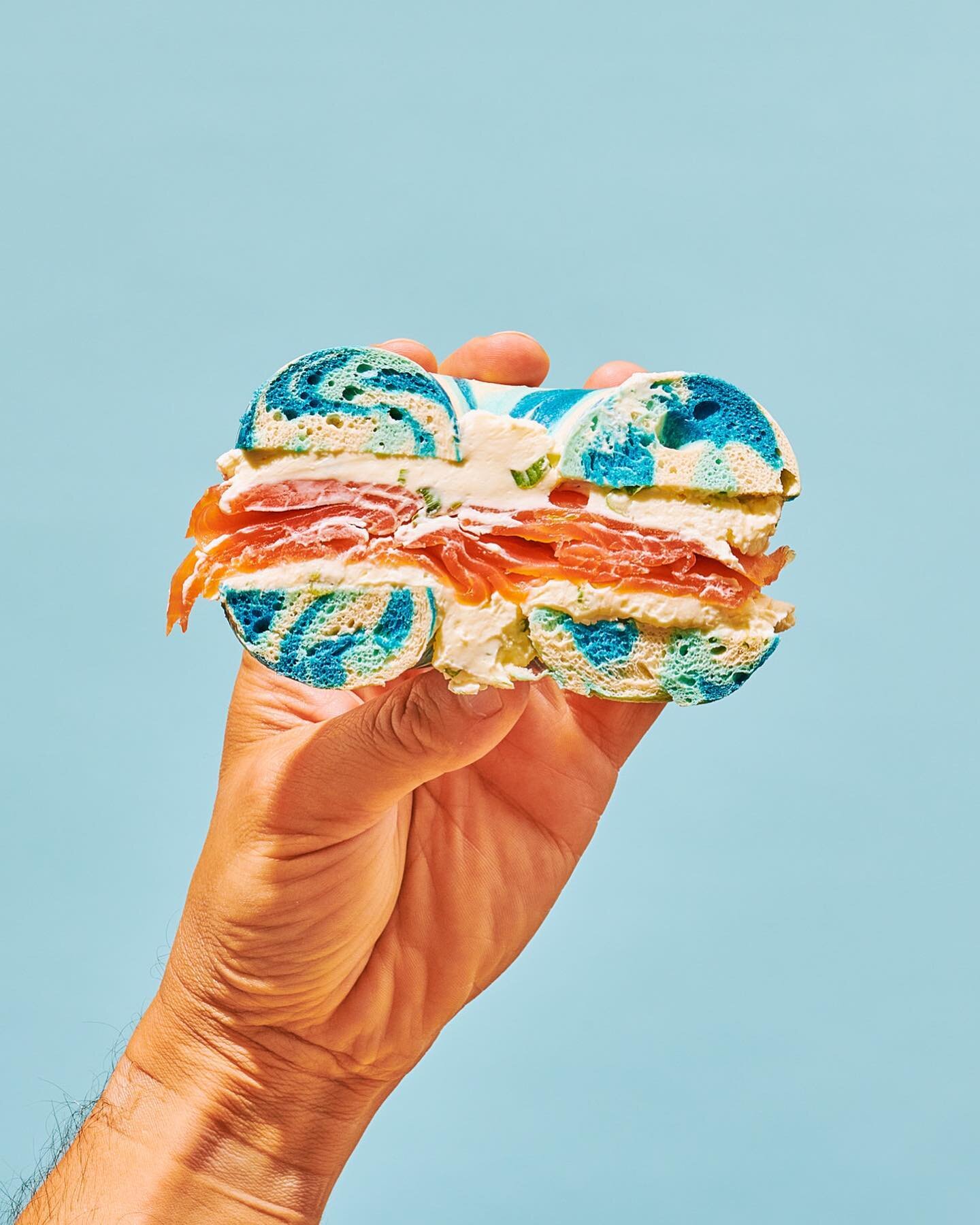 @bazbagel honestly changed my fuddy duddy mind about colored bagels, i mean if you&rsquo;re going to eat a plain bagel why shouldn&rsquo;t it be blue 💙