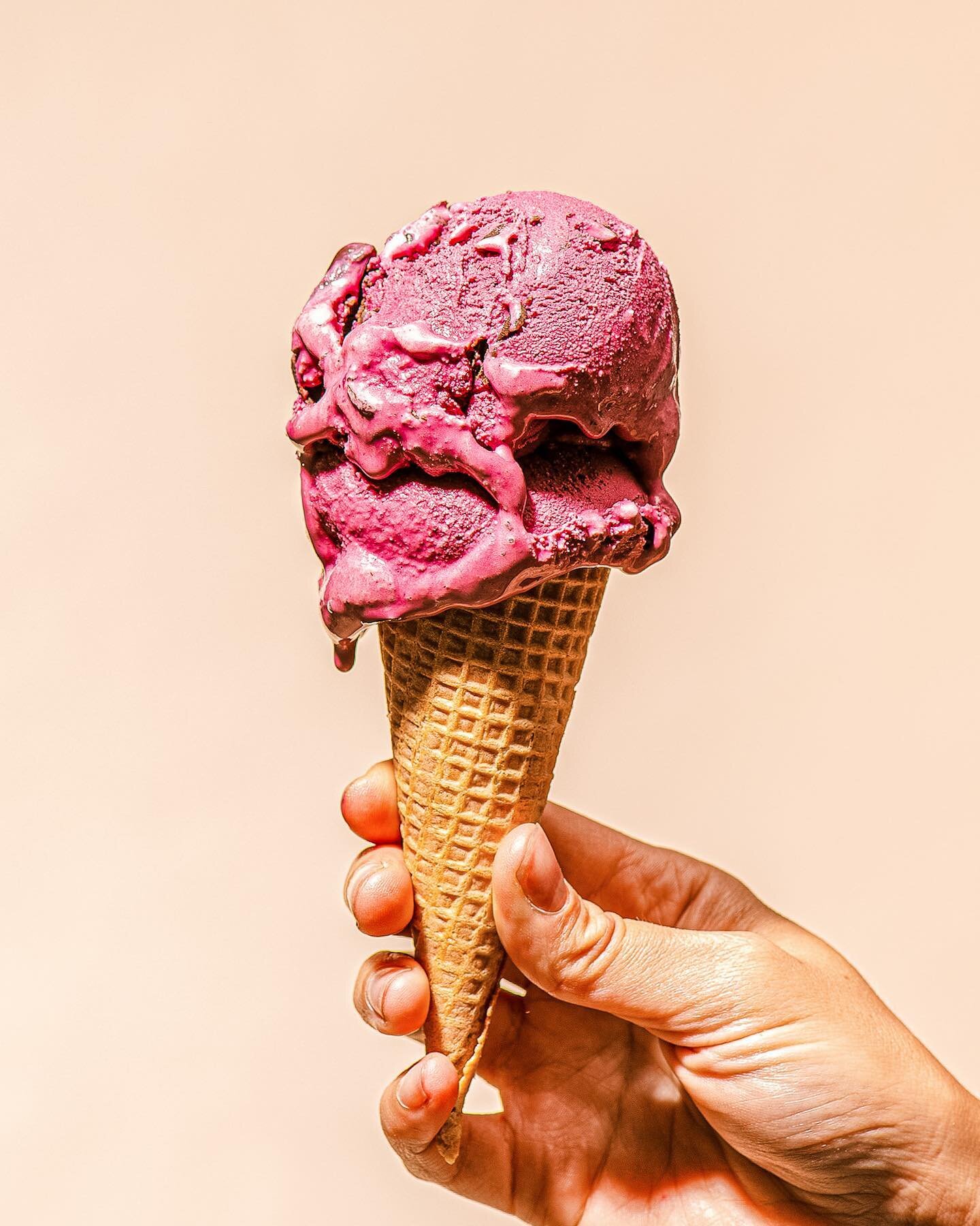 it me // legendary black raspberry chocolate chip ice cream @graeters for @goldbelly