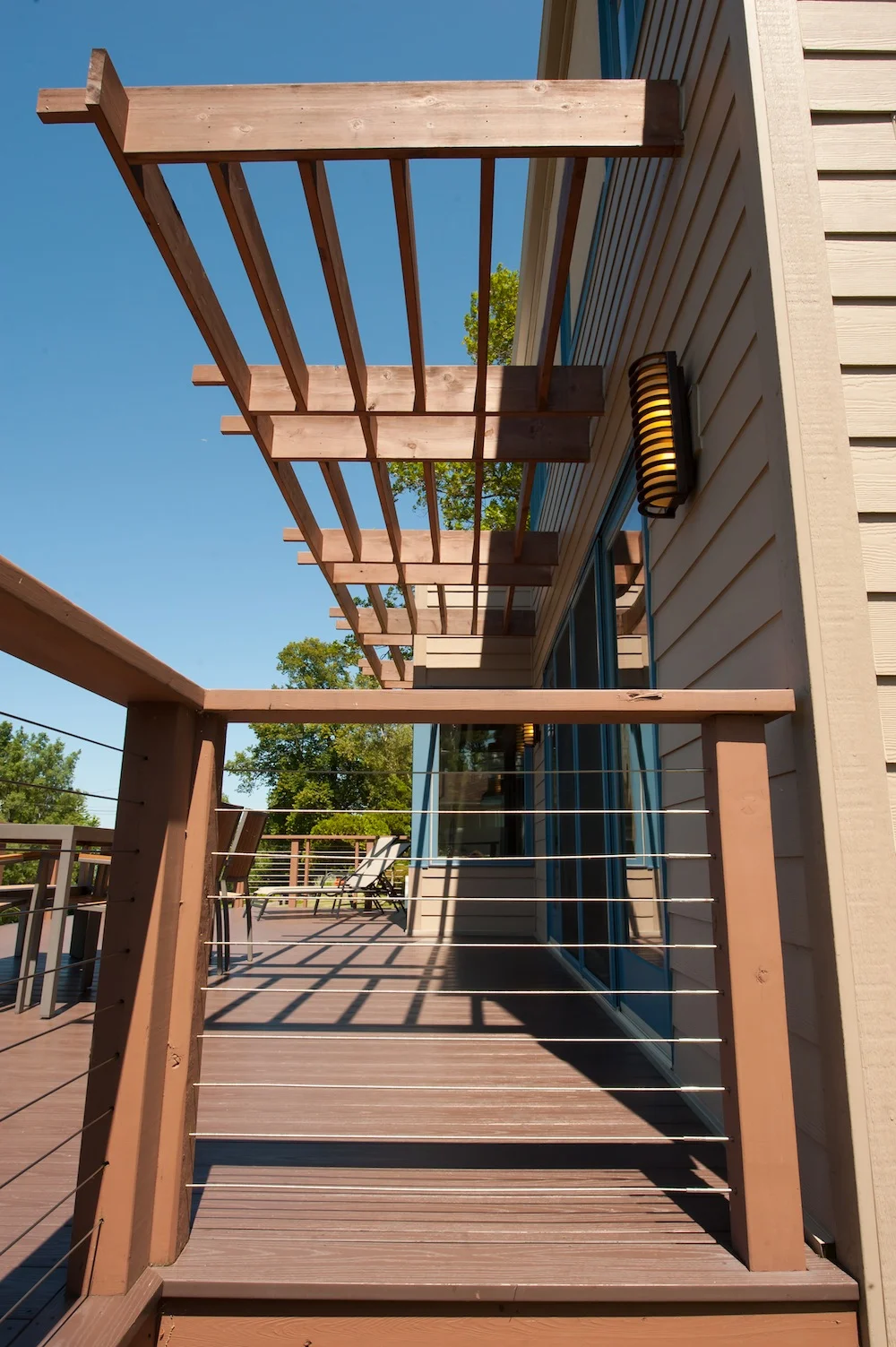 Kroll7 ext railing.jpg