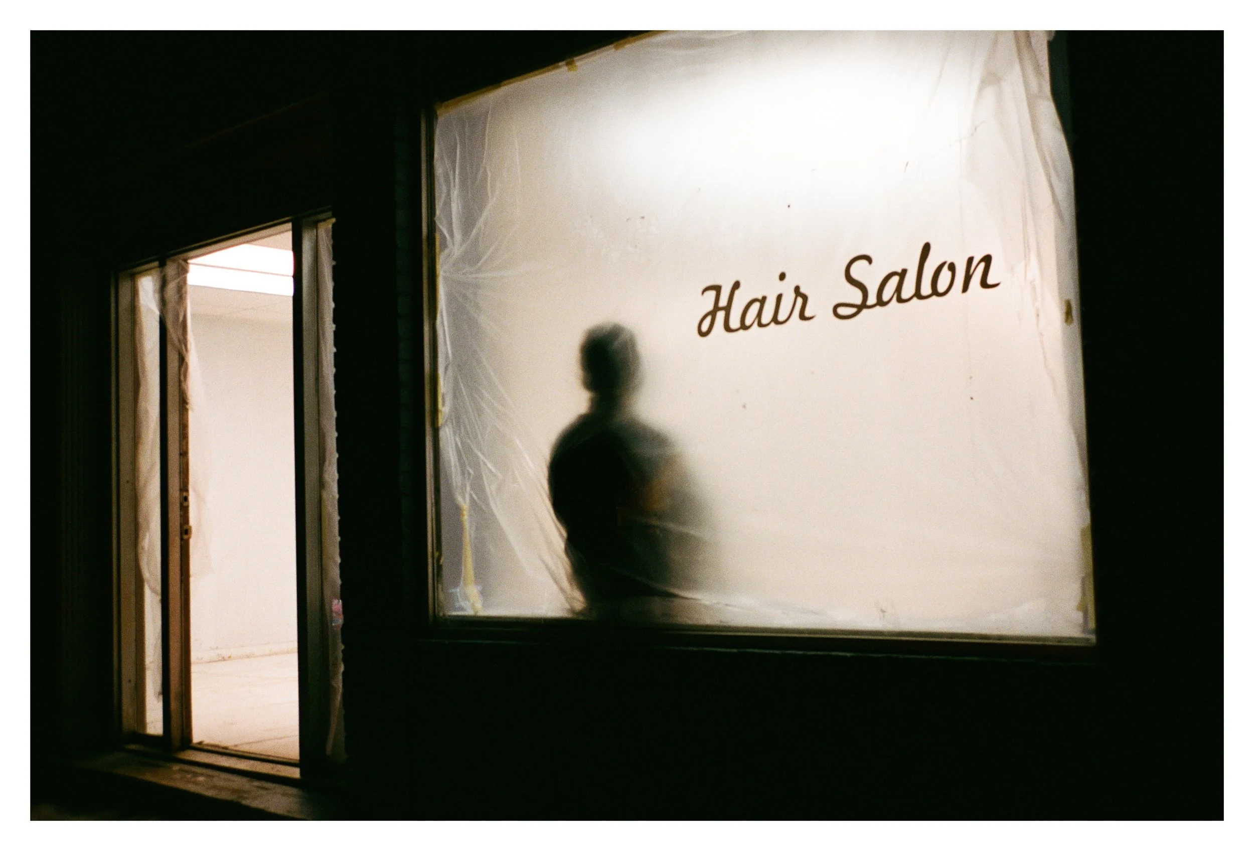 Trevor-Naud_Hair-Salon_Kodak-Portra-400.jpg