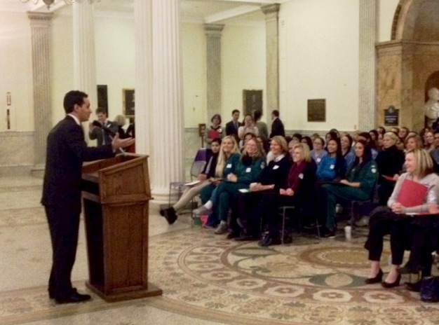 Senator Vinny DeMacedo addresses participants of the Massachusetts Dental Hygienists' Association 2015 Lobby Day