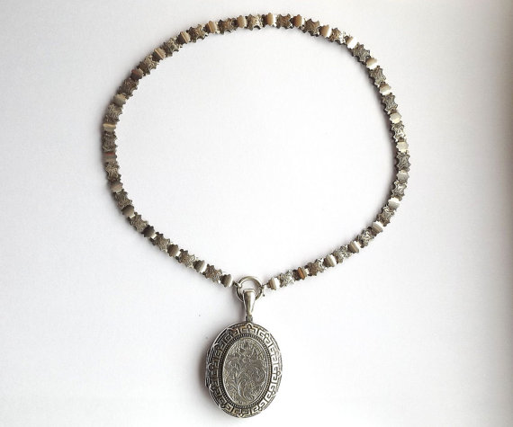 Antique Victorian Book Chain Locket via DaisysCabinet