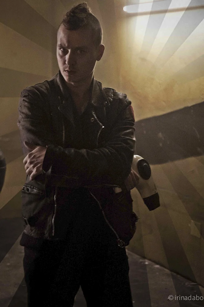 "Robert" TOM SCHILLING