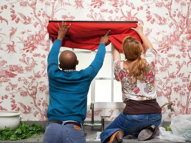HSTAR706_Rachel-Mikel-Working-Hanging-Curtains_s4x3_lg.jpg