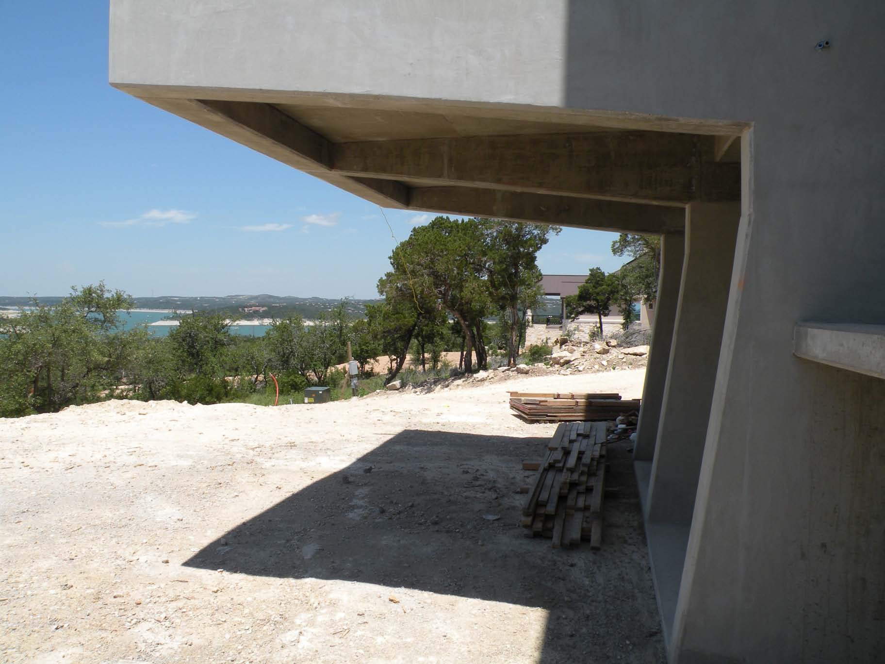 14' cantilever of second level living area. 
