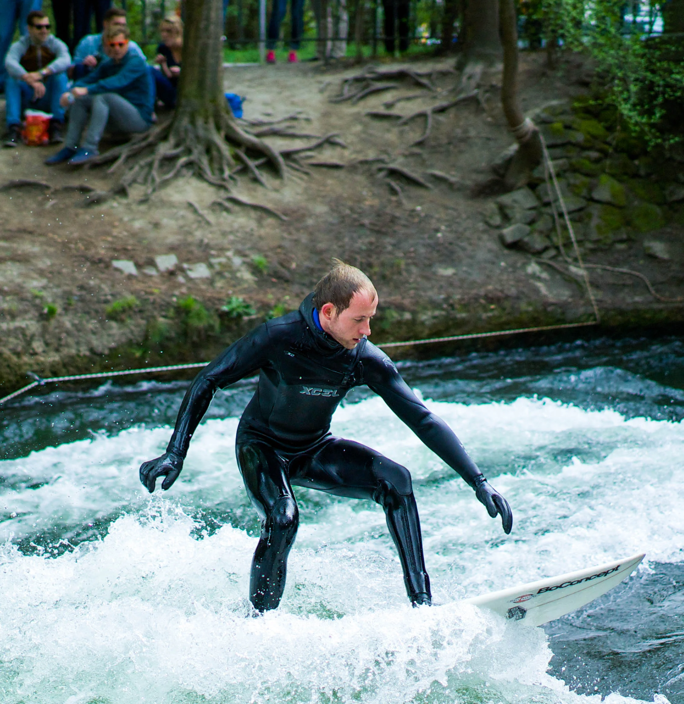 Surfing on River - Munich