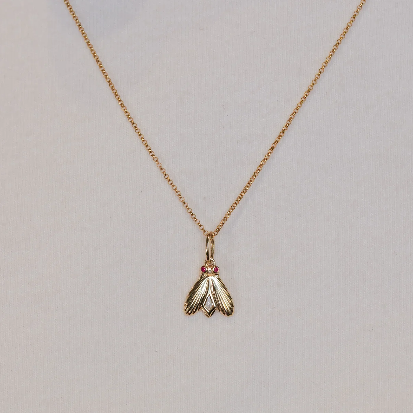 fl_charms_innana_diamond_model_solo.webp