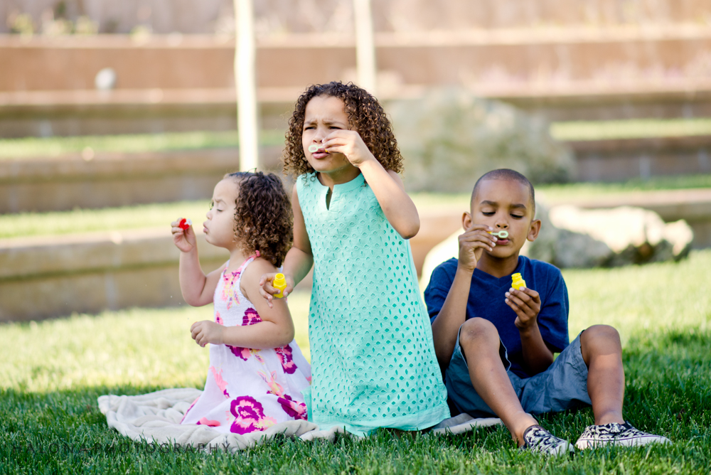 San-Francisco--Oakland-Family-Photographer-(bubbles)-2.jpg