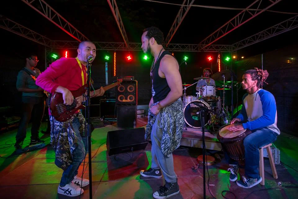 cv w luis caracol.jpg