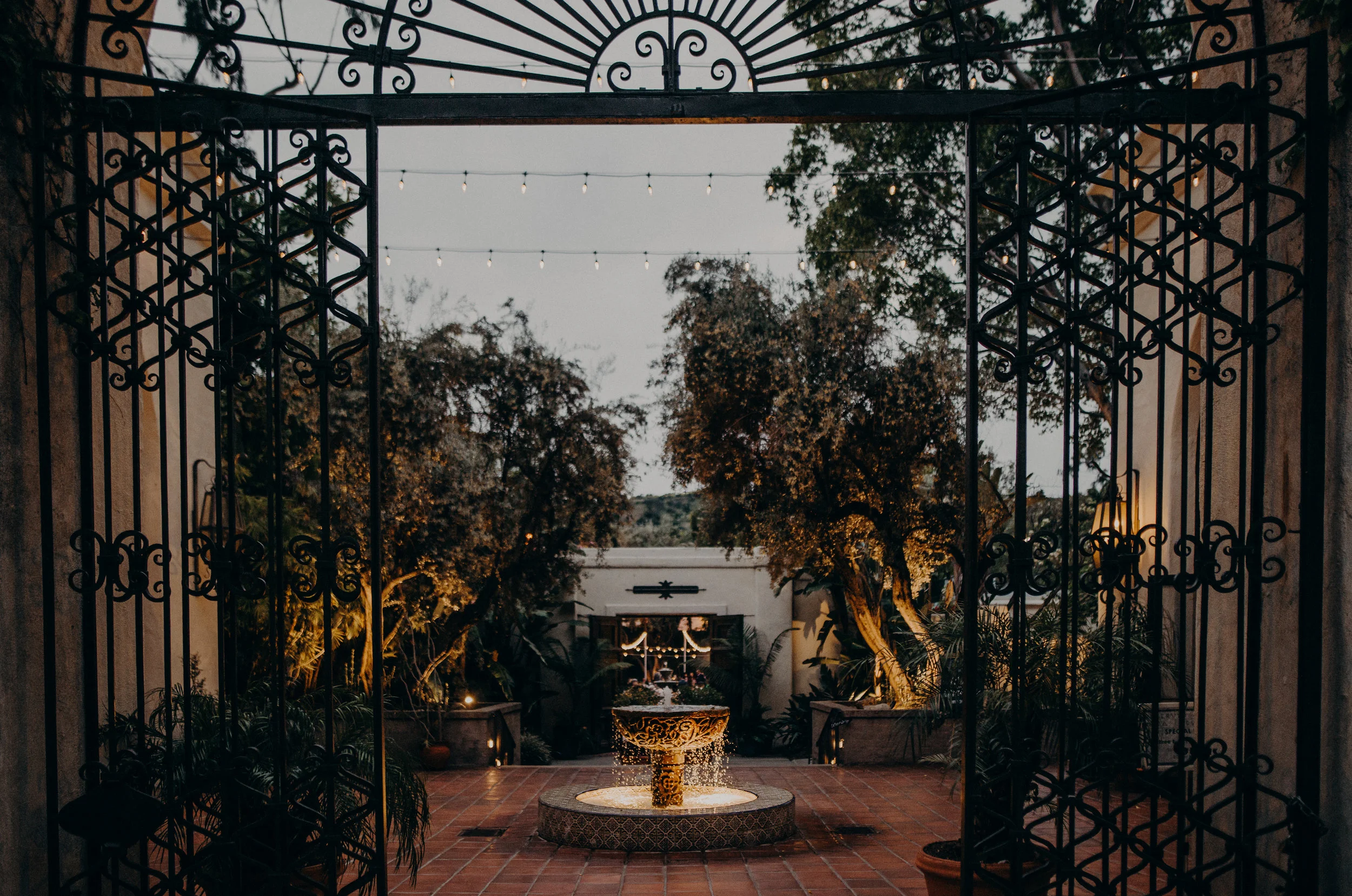 isaiahandtaylor.com-grainne+aerickwedding-711.jpg
