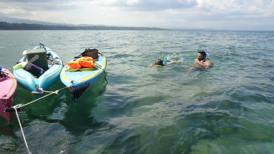 kayak-in-golfo-dulce-costa-ric.jpg
