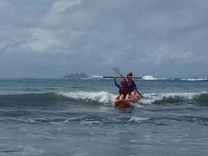 kayak-surf-300x225.jpg