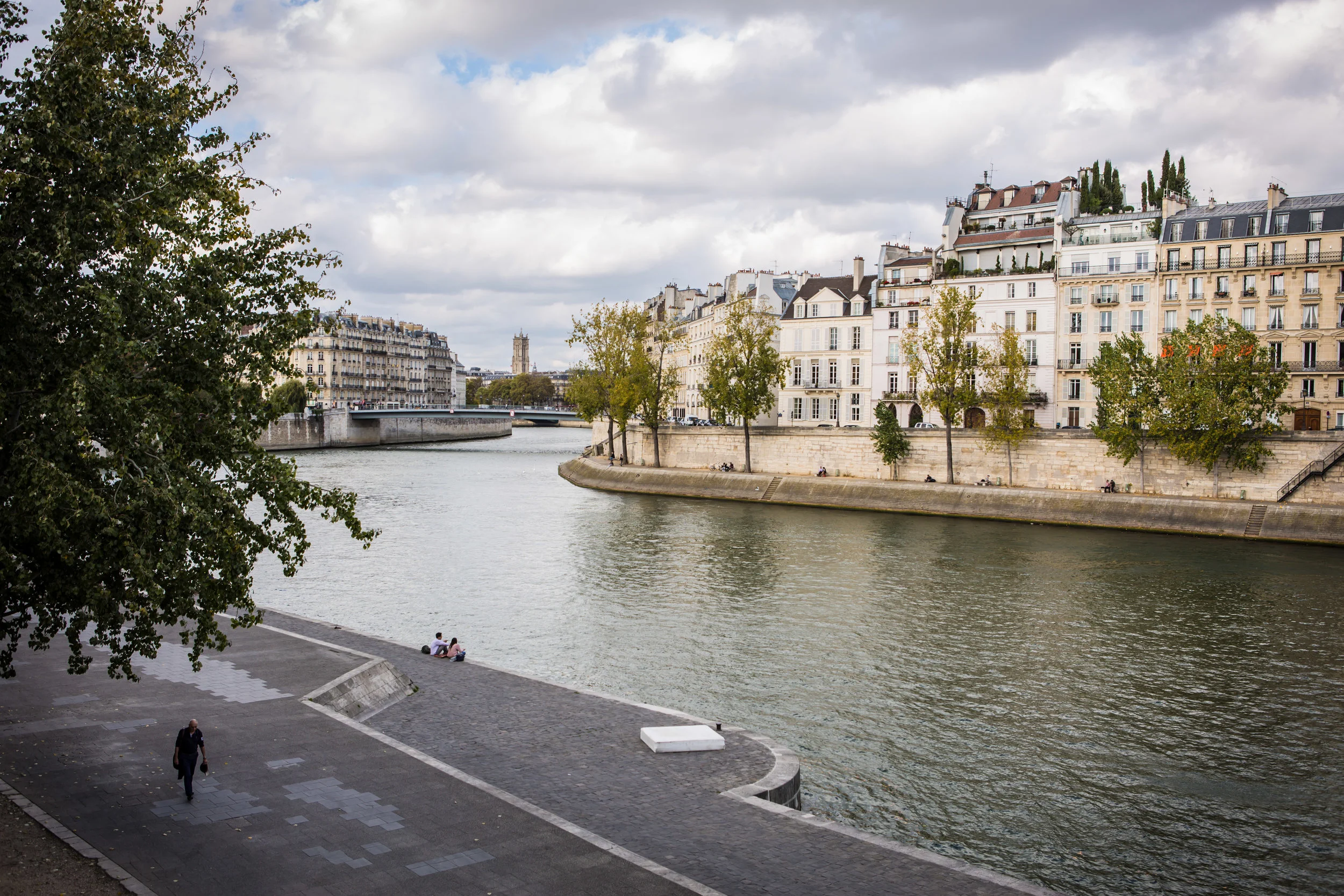 Paris_France_River.jpg