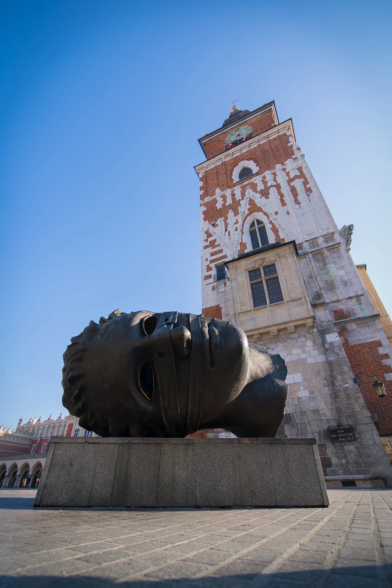 Poland_140_web copy.jpg