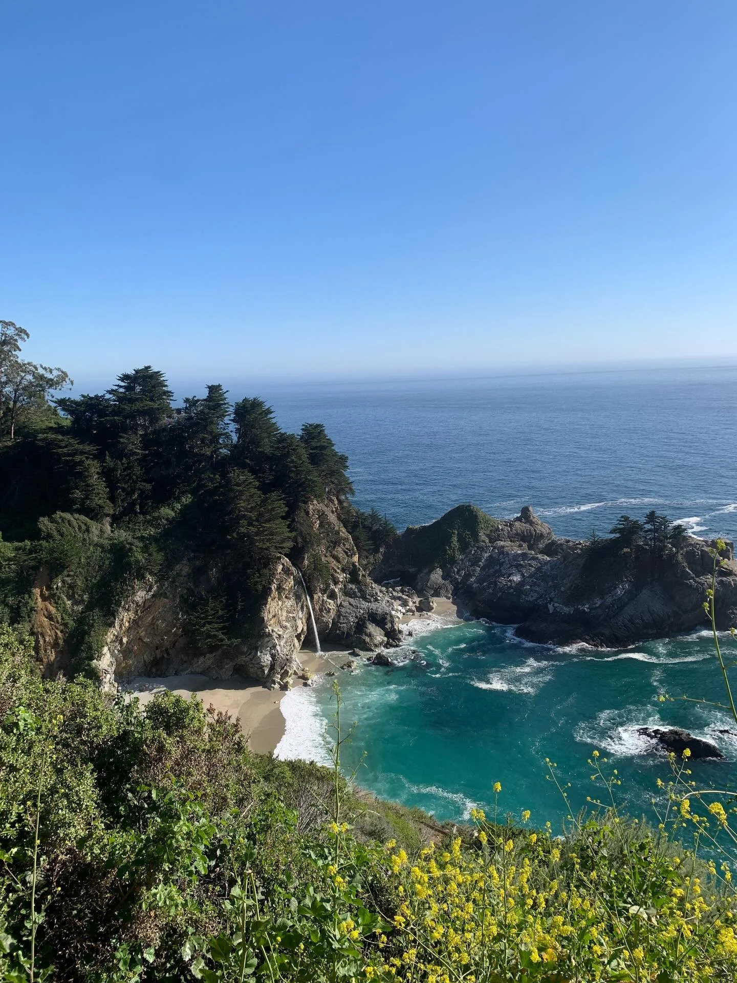 Happy Easter. May His love shine upon you. 🌈