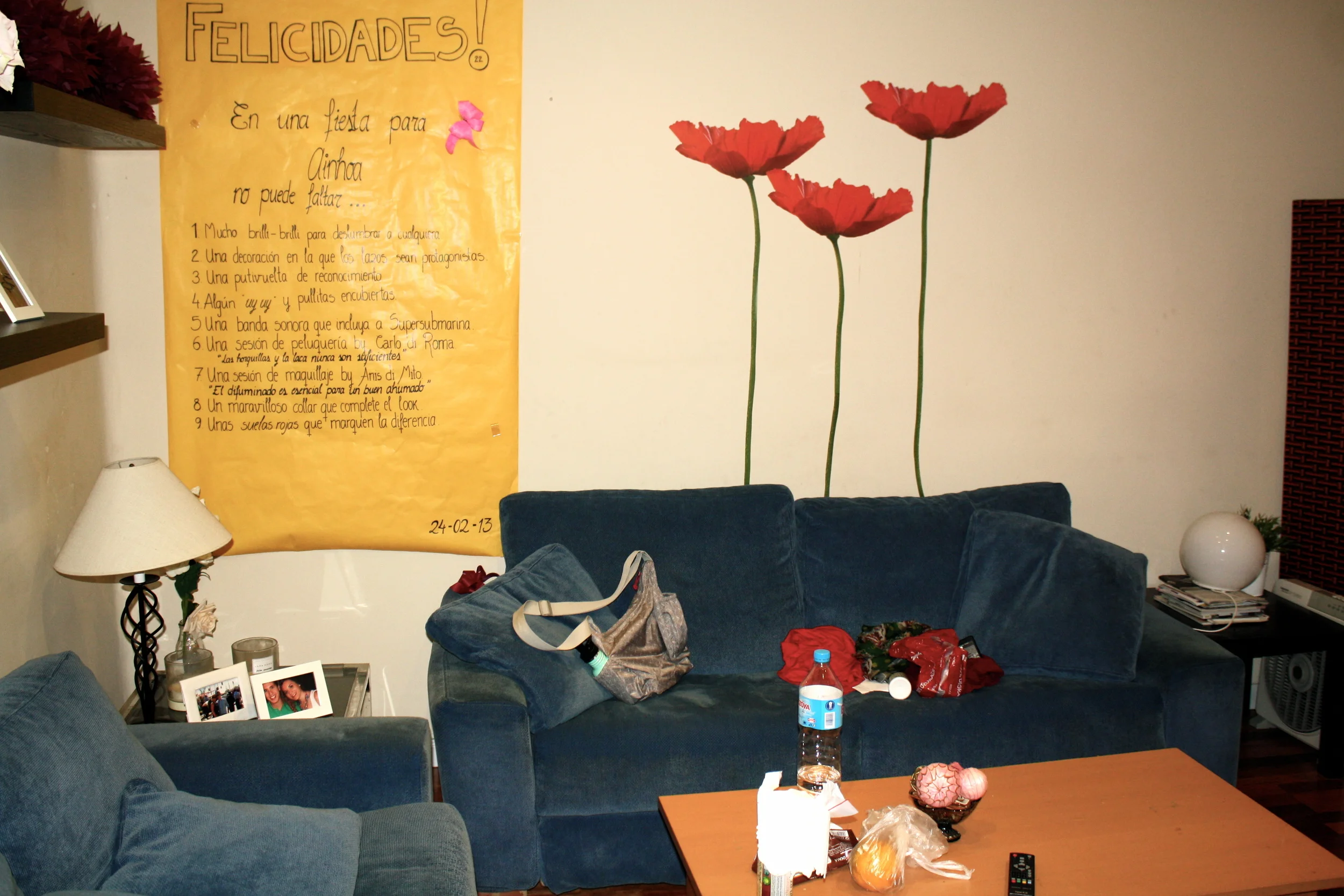 Val's apartment, which she shares with another girl. That couch was my bed for the time I spent in Madrid.