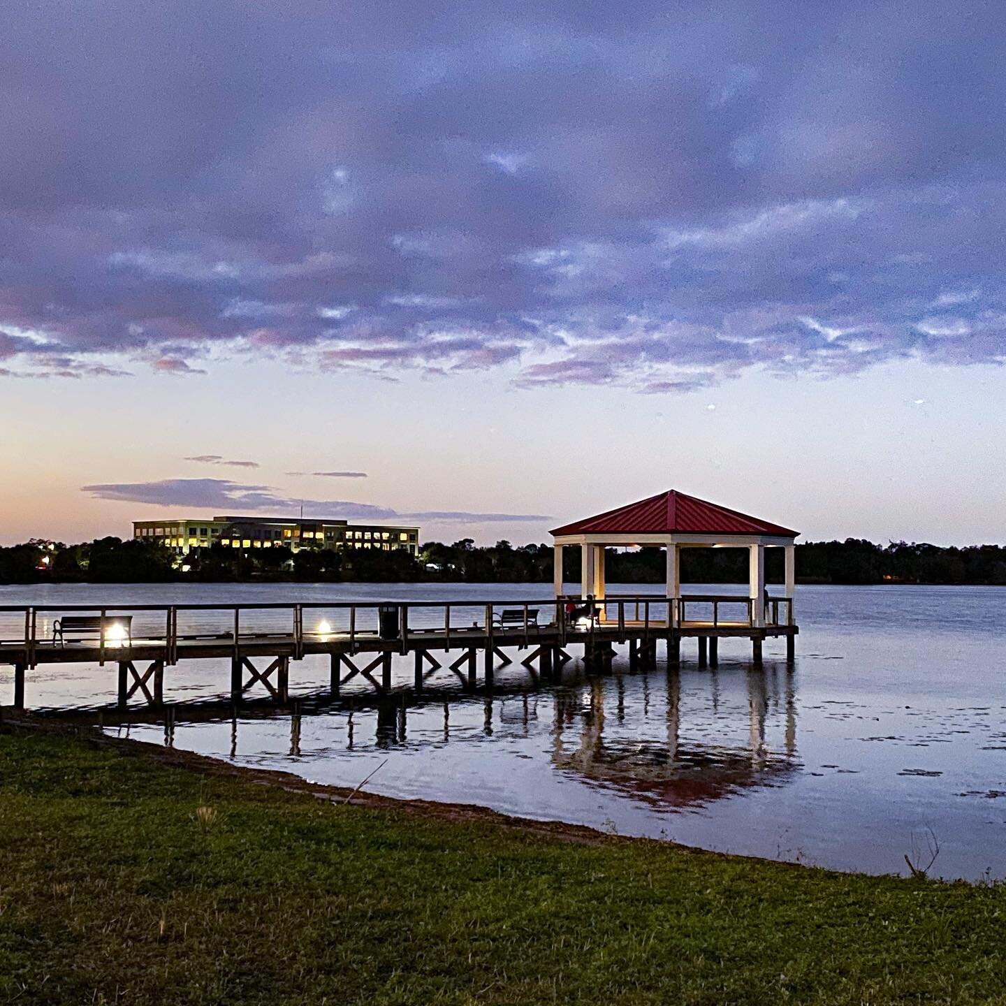 Monday Mood #motivation
.
.
.
.
#2021 #fitness #workout #exercise #takeahike #selfcare #landscapephotography #lakelife #florida #orlando #beautifuldestinations #gooutside #nature #naturephotography