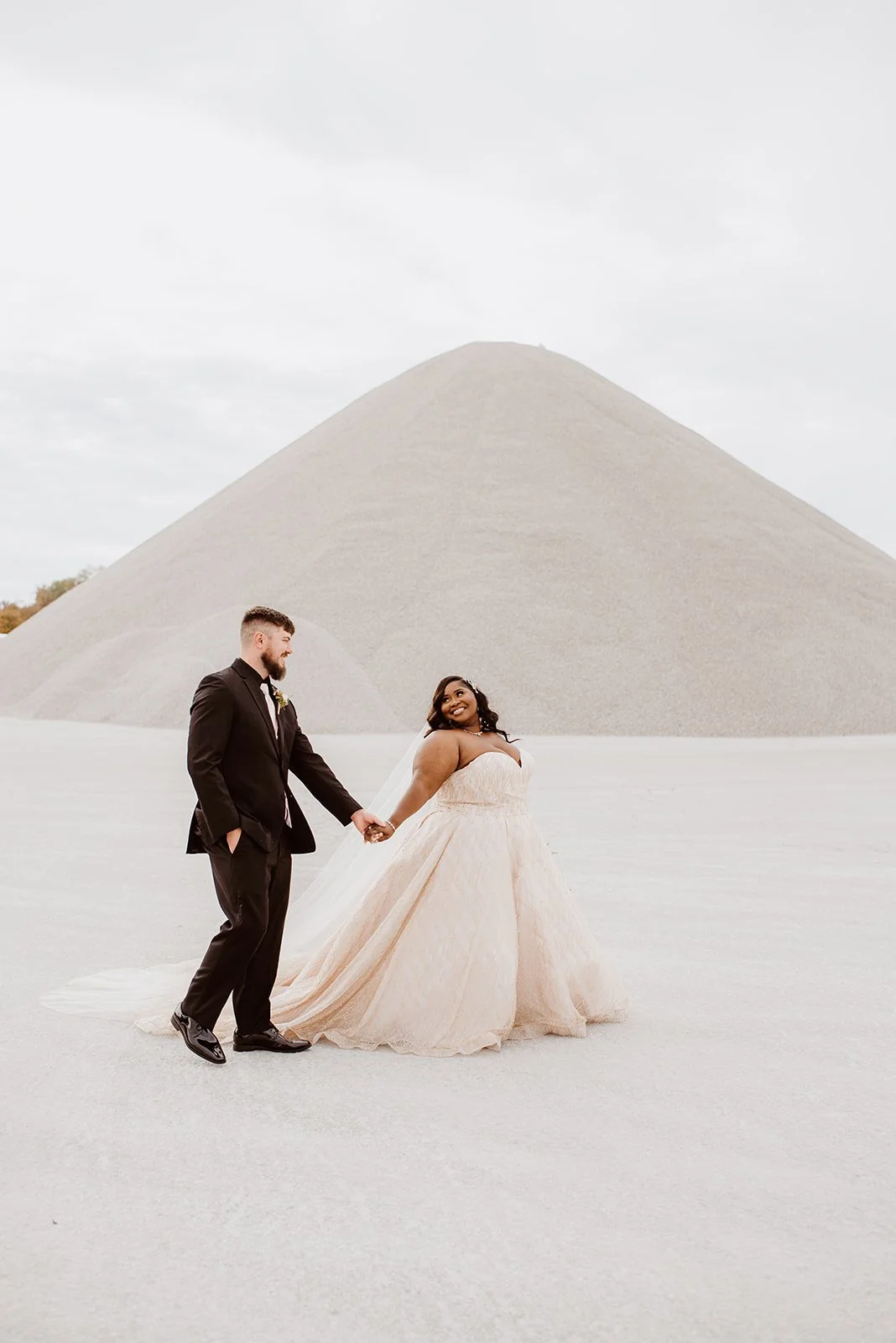 photographer wedding engagement photography portrait michigan grand rapids muskegon holland grand haven ludington