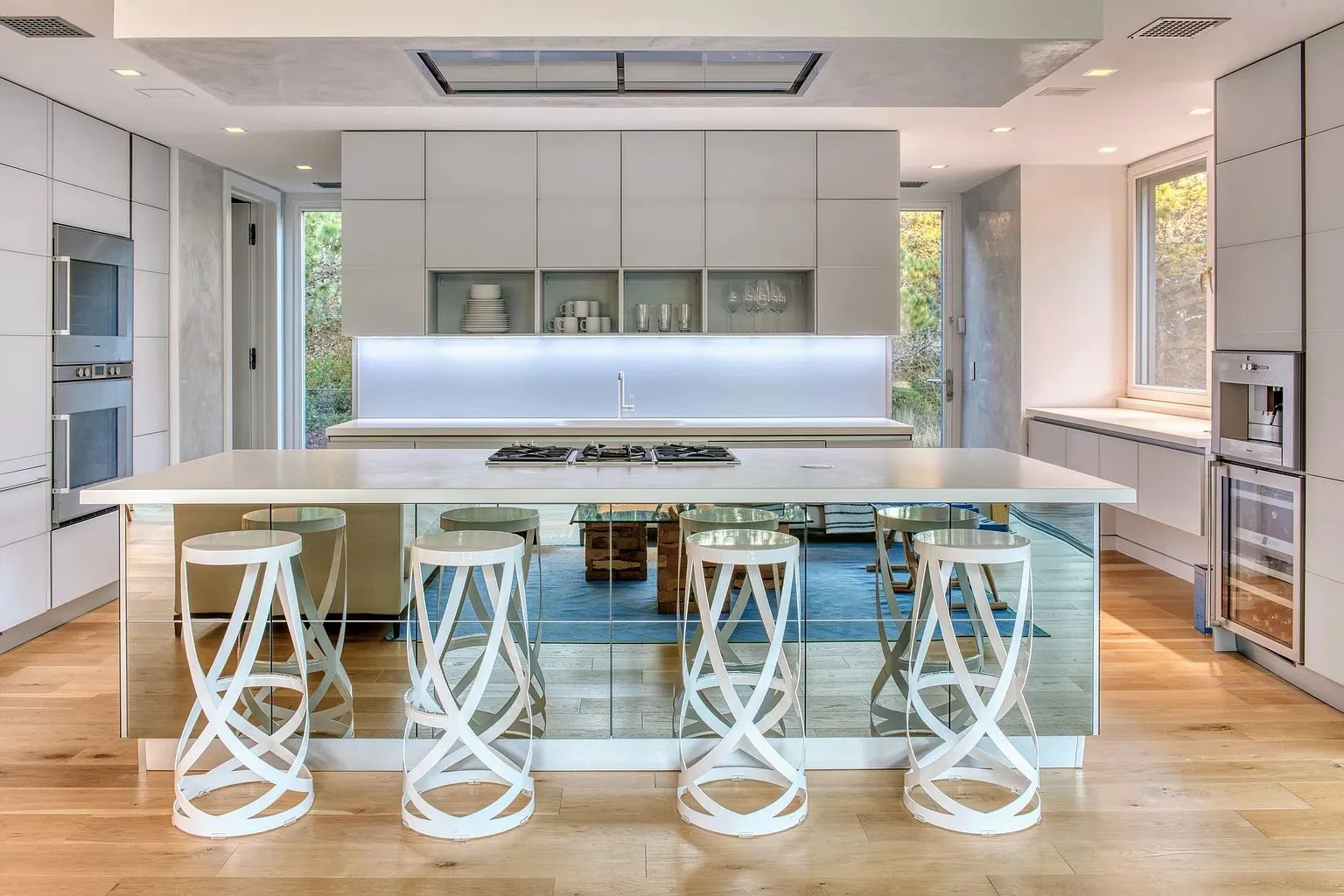 b2d9d0cdcf5901ed7bd4dd427fa1b18c-uncropped_scaled_within_1536_1152 copy.jpg