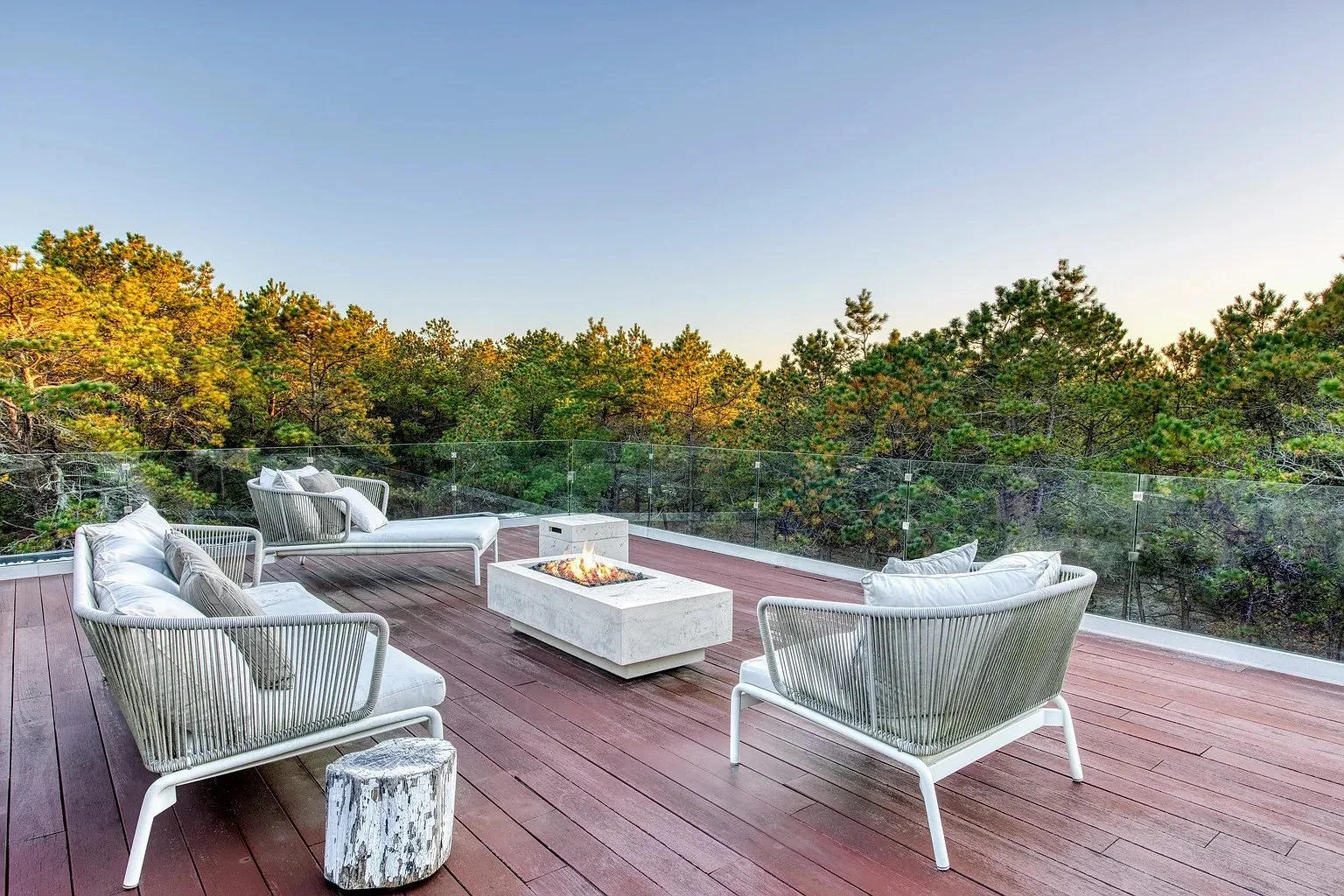 e13aacdc9a9aedd52832731ae3461113-uncropped_scaled_within_1536_1152 copy.jpg