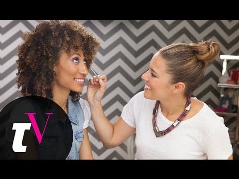 How to Apply Two-Tone Eyeshadow -- 3 Steps to -- Teen Vogue