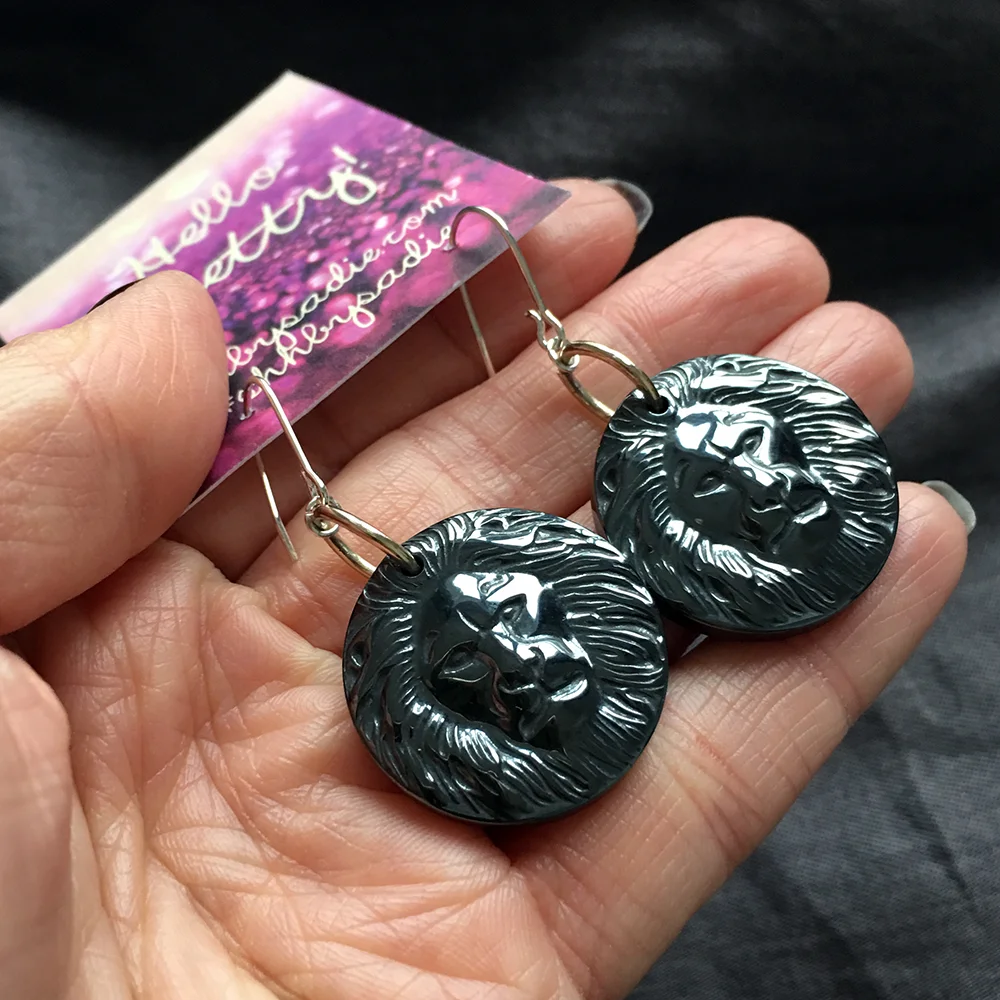 Lion_Earrings_2_web.jpg
