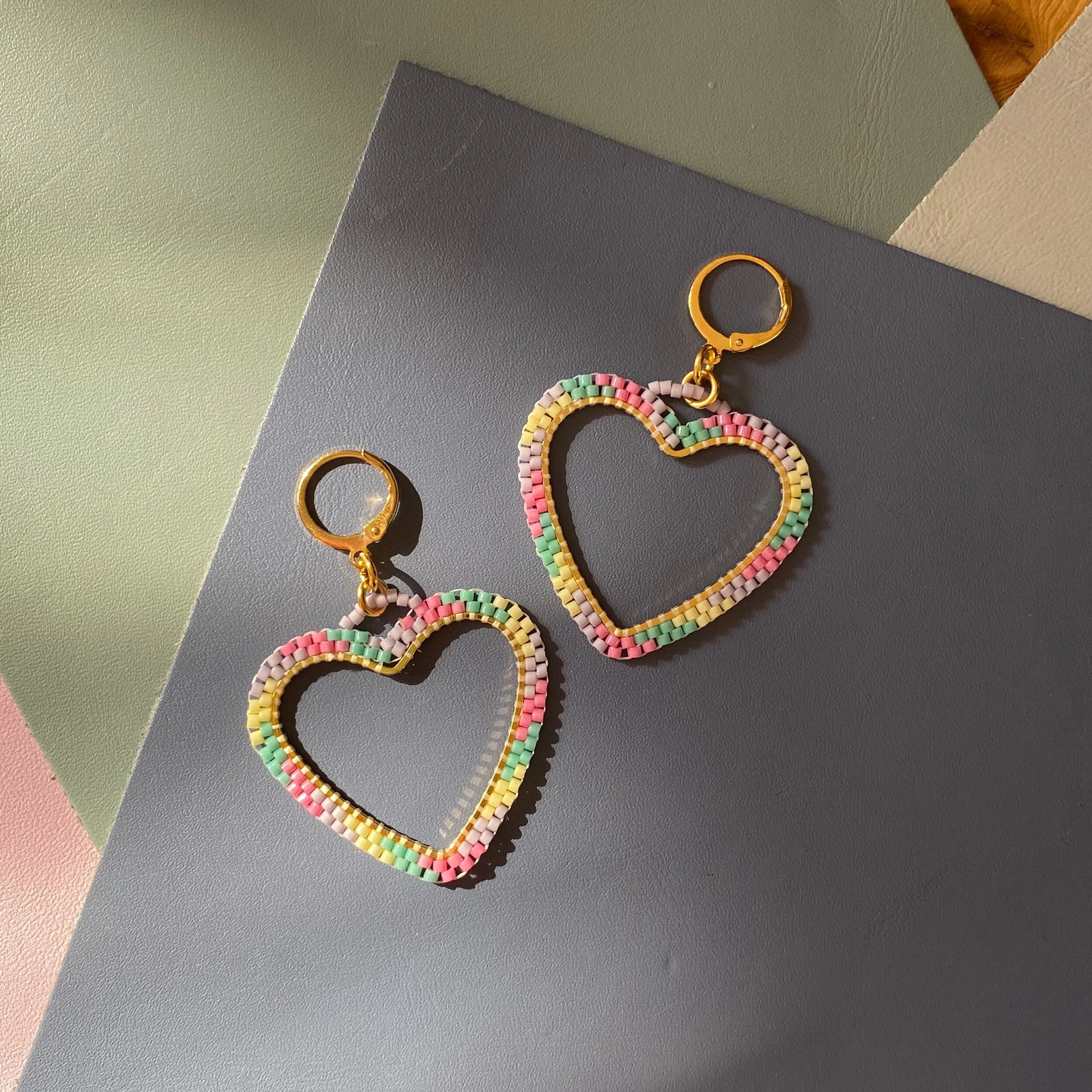 215902C0-359E-4AB8-9FD8-DC82D9F6D892