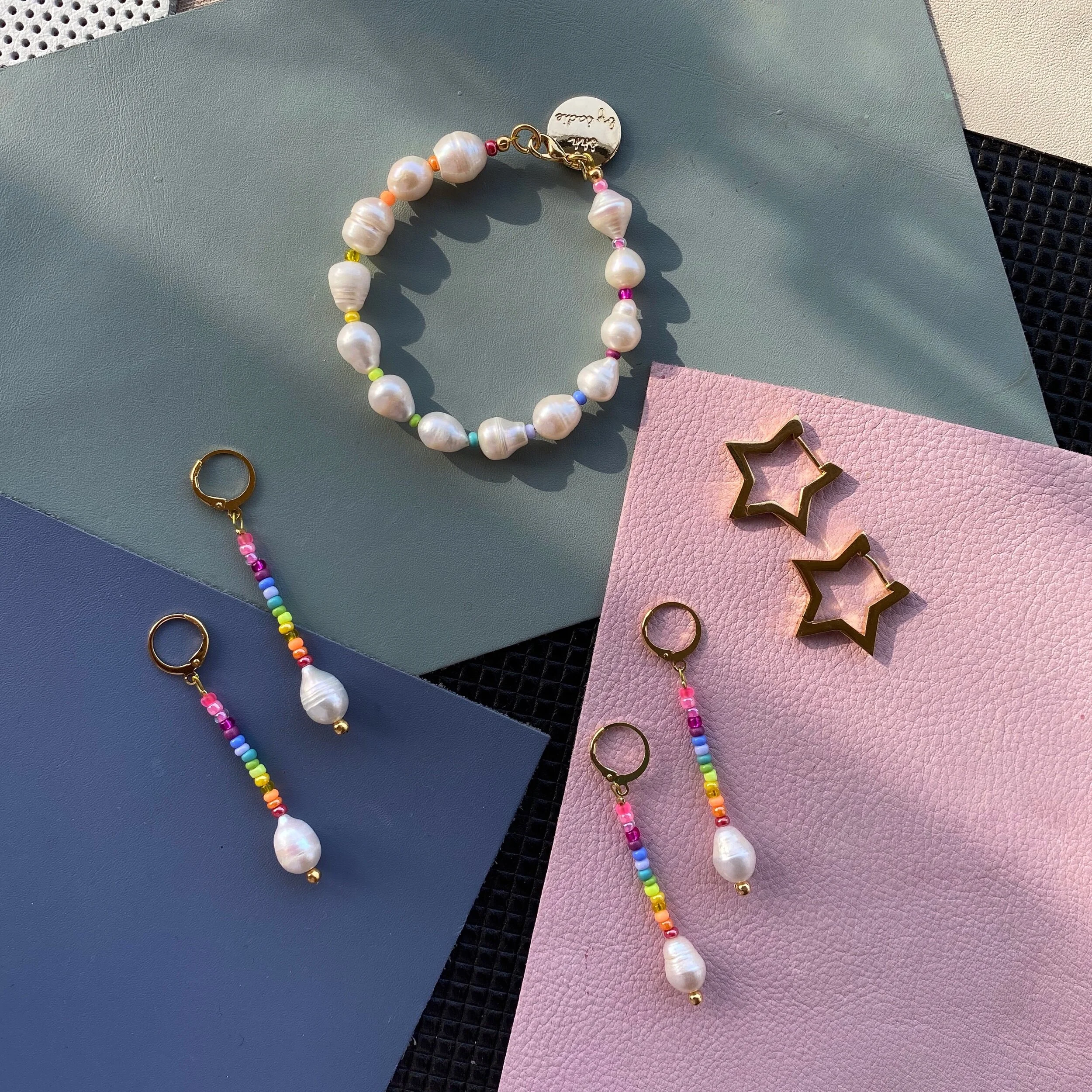 9F8F06EA-48B7-40FF-91DC-26E3085D19B9