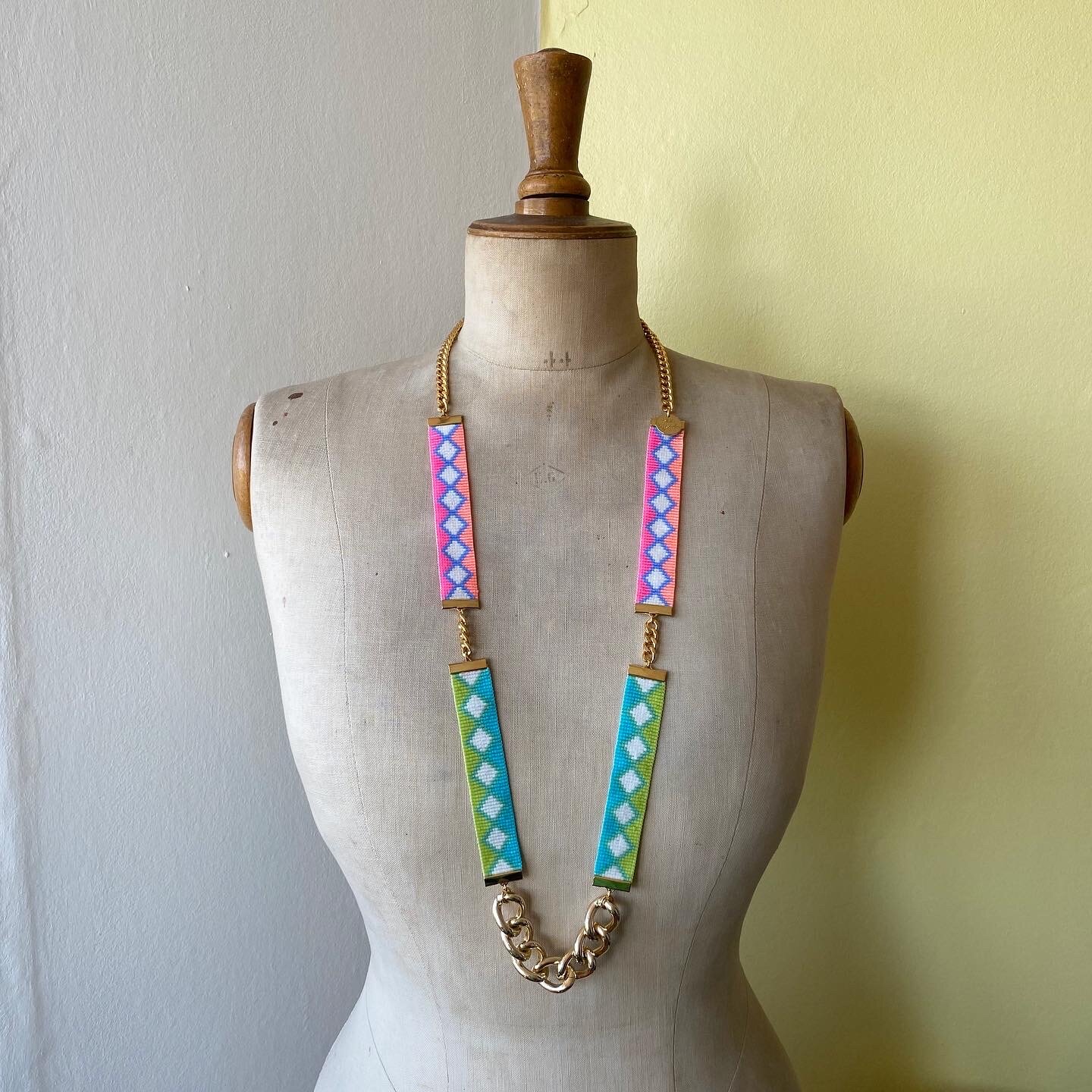 1B5BB982-CA88-4EEC-AFE9-A0AA2072FD12