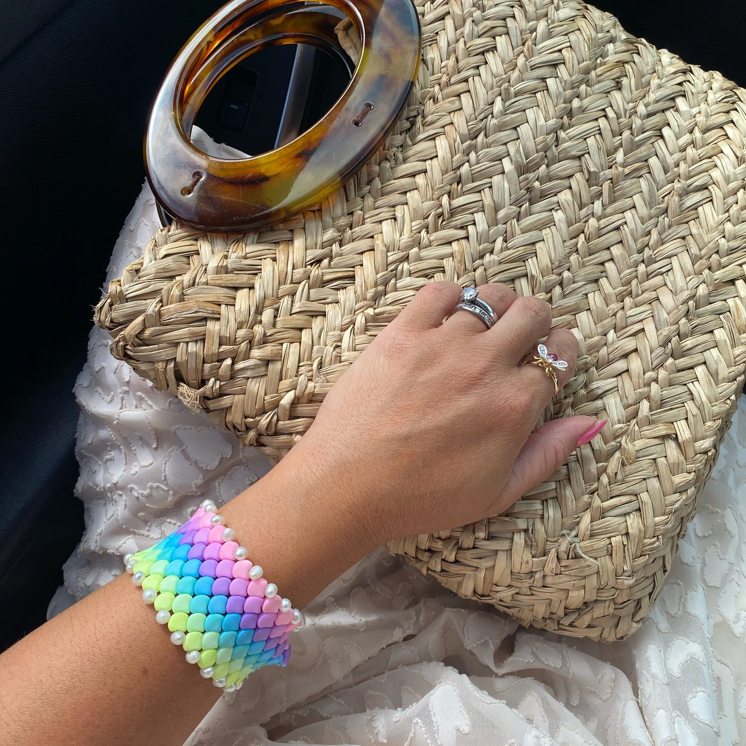 F0643BB2-72C3-45C7-8C4C-D998E09D0858