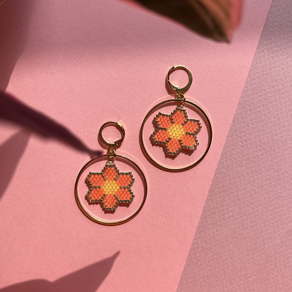 ORANGE DAISY HOOP_WEB.jpg