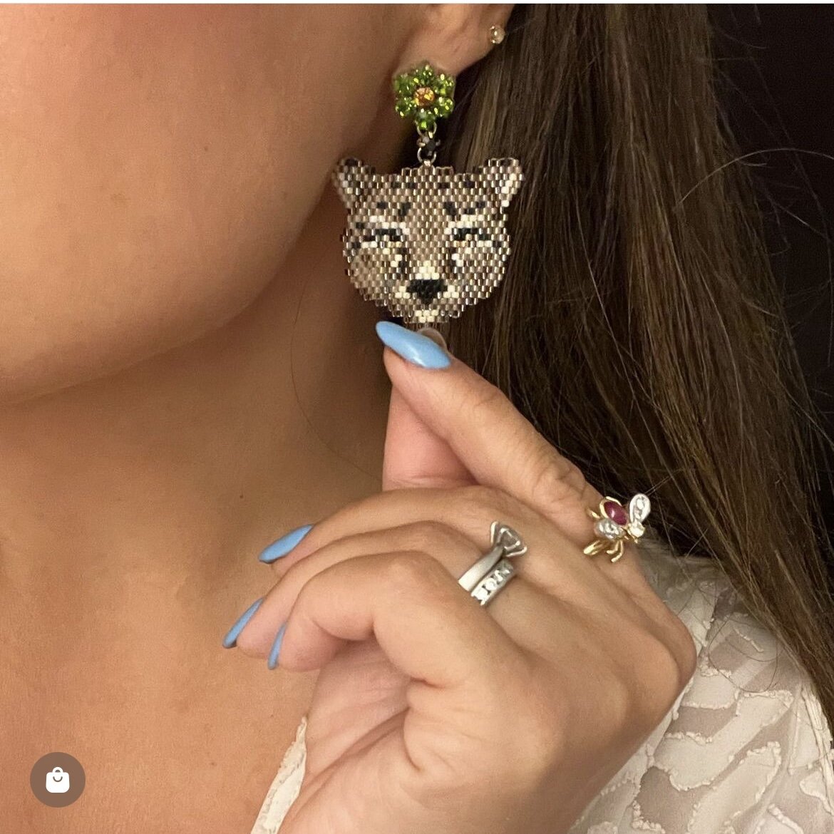 5C00C309-67F5-4E26-A04B-878B09E42C71