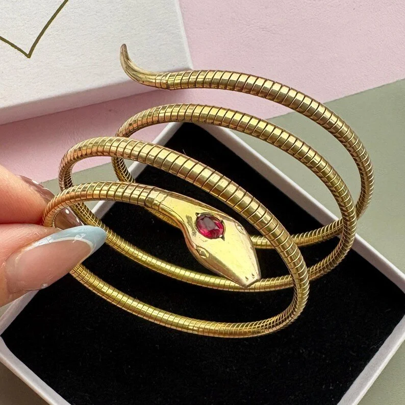 Online and looking fine 🤌 A