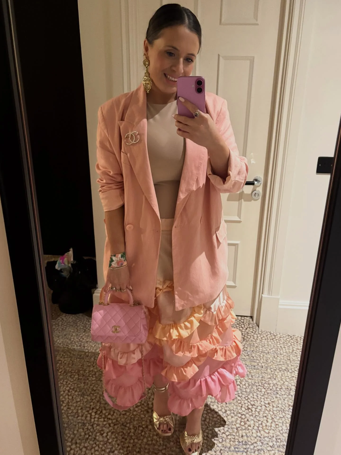 Grateful for a lovely Birmingham birthday 🥰 Handmade outfits, lots of jewellery, cocktails and a flea market 🤭😆 Thank you @mr_pigs_emporium 😚