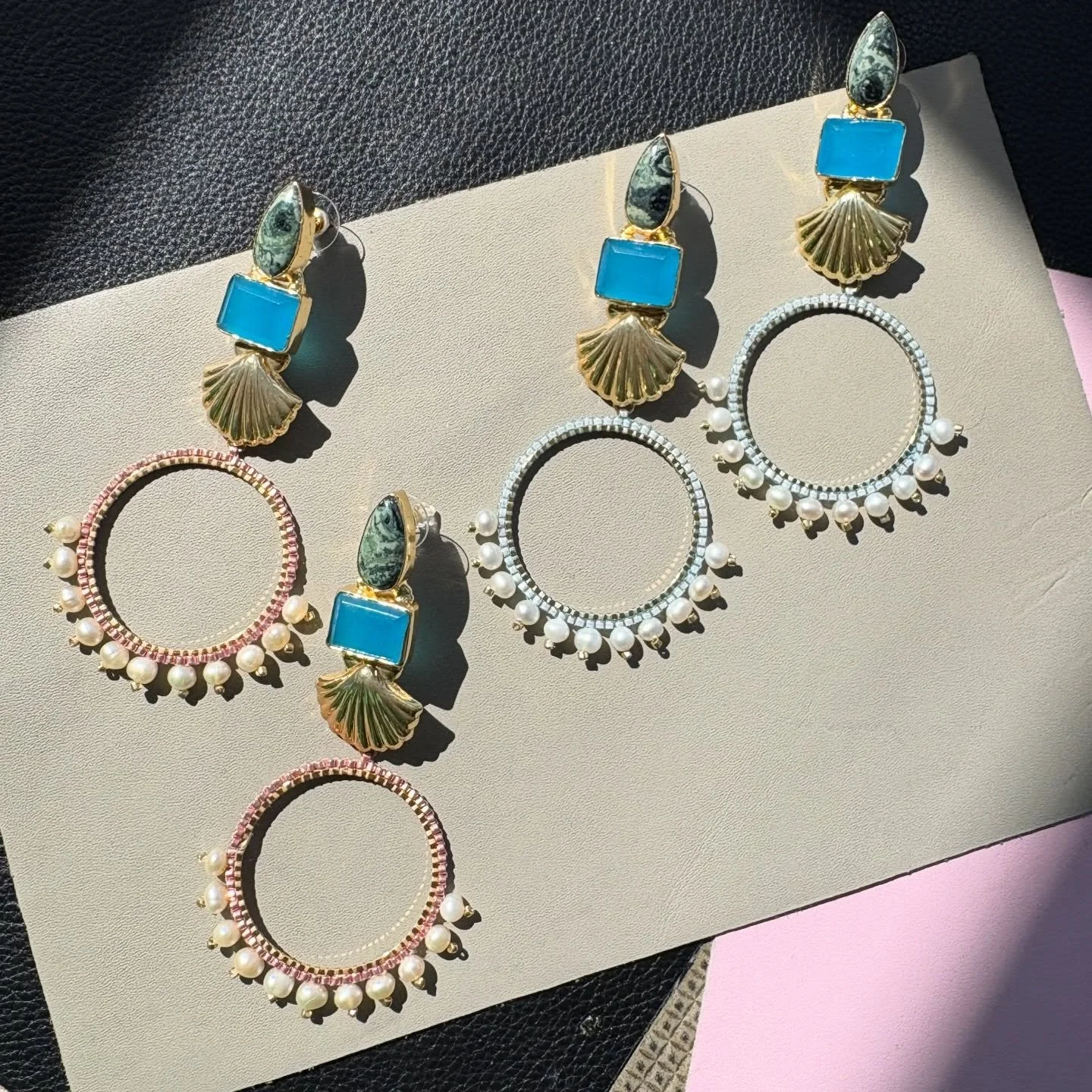 A peek at some of the one of a kind, hand beaded earrings I&rsquo;m taking to Craft Festival this week 🐚 If there&rsquo;s something you fancy before the show and want more deets, let me know 🤙📞 #boveytracey #craftfestivalboveytracey #oneofakindear