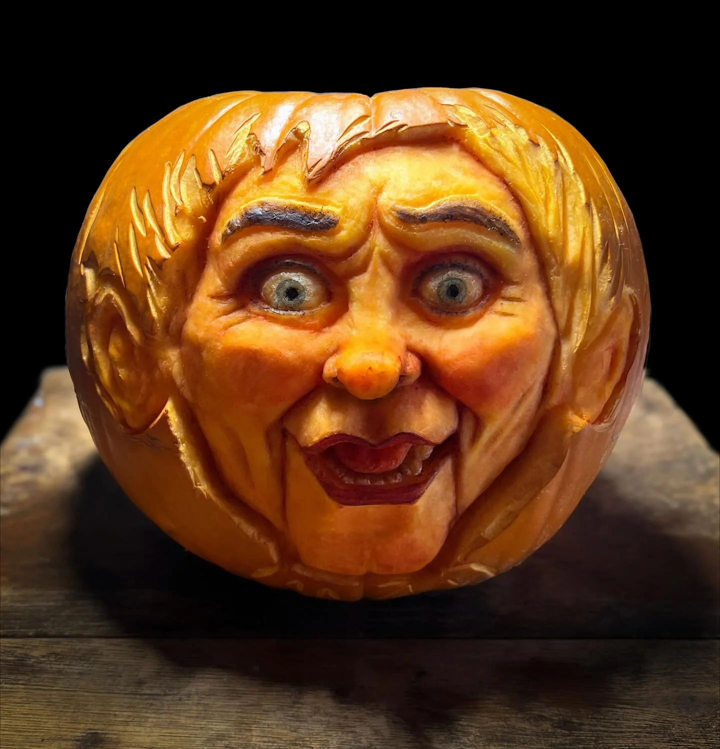 I didn&rsquo;t get around to do a monster drawing this October but I did a carving! Here is my carving of Fats from the 1978 film &ldquo;Magic&rdquo;.🎭

#pumpkincarving #ventriloquism #ventriloquist #dummy #fatsandcorky #anthonyhopkins #magic #carvi