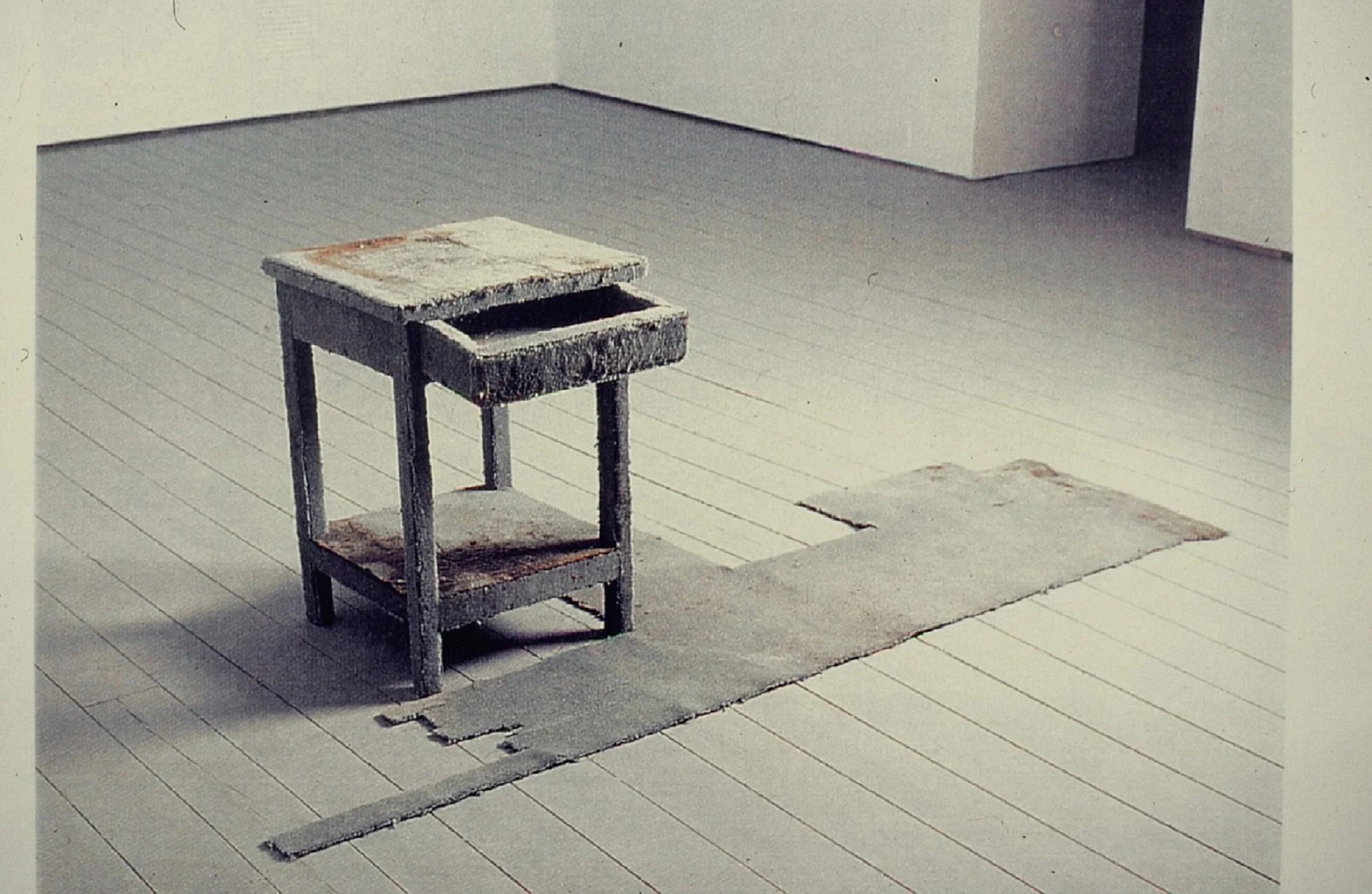 Aileen Kelly -Carpet Stand'.jpg