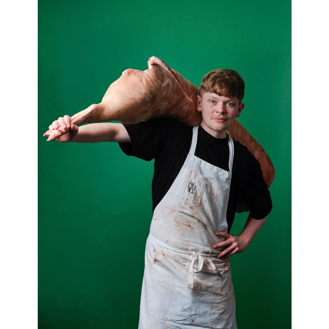 Piggy back, Piggy front and a very large chop @thebutchery_se23 
Very meaty shoot for @obsfood in last month&rsquo;s Observer Food Monthly.
With the very obliging Harvey and Dan.
.
Many thanks to @slight_hitch for having a butchers and @elvissaveme f