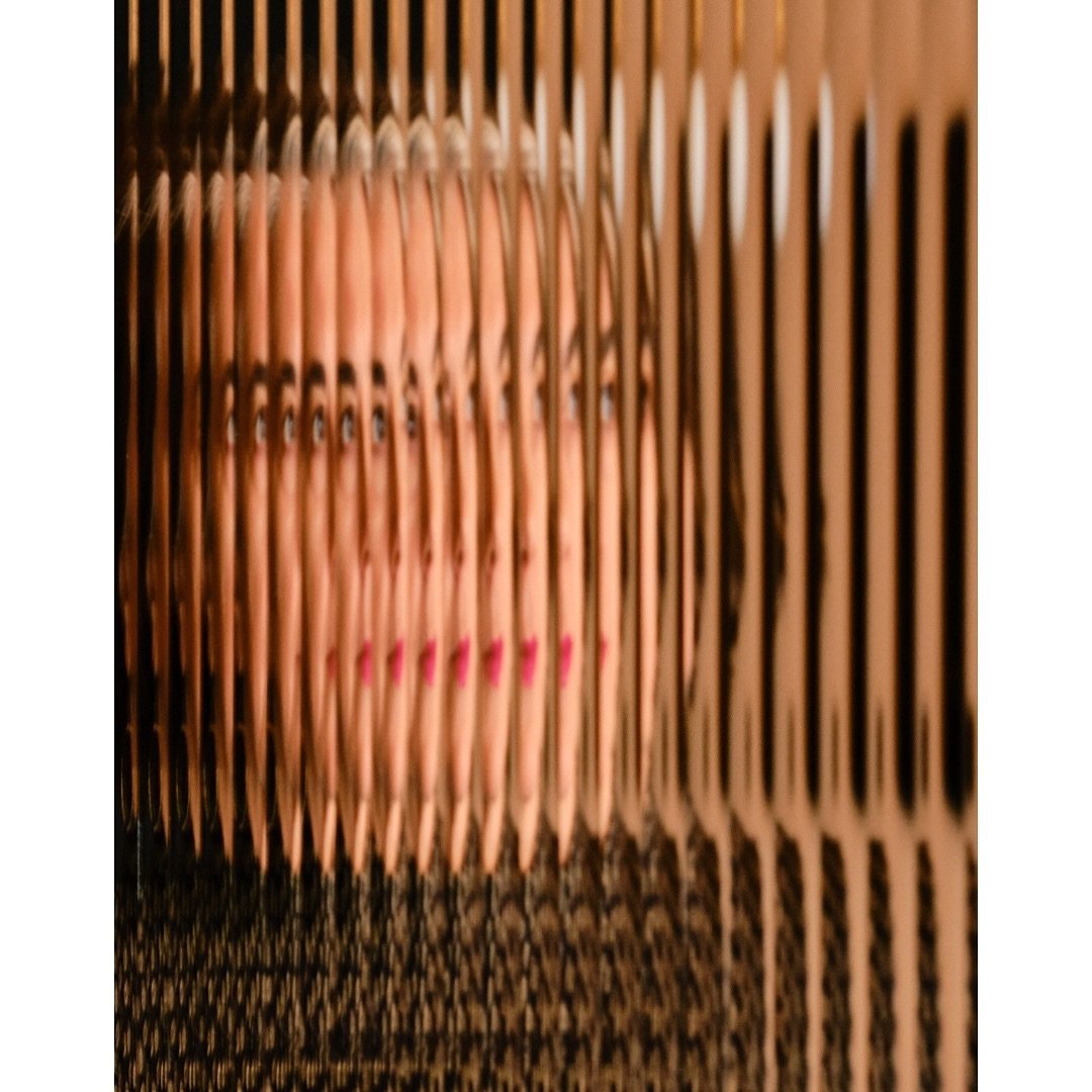 Vertical lines from a recent trip to Manchester.
.
#verticallines #upright #architecturalphoto #manchesterbuildings #tonywilsonplace #verticalportrait