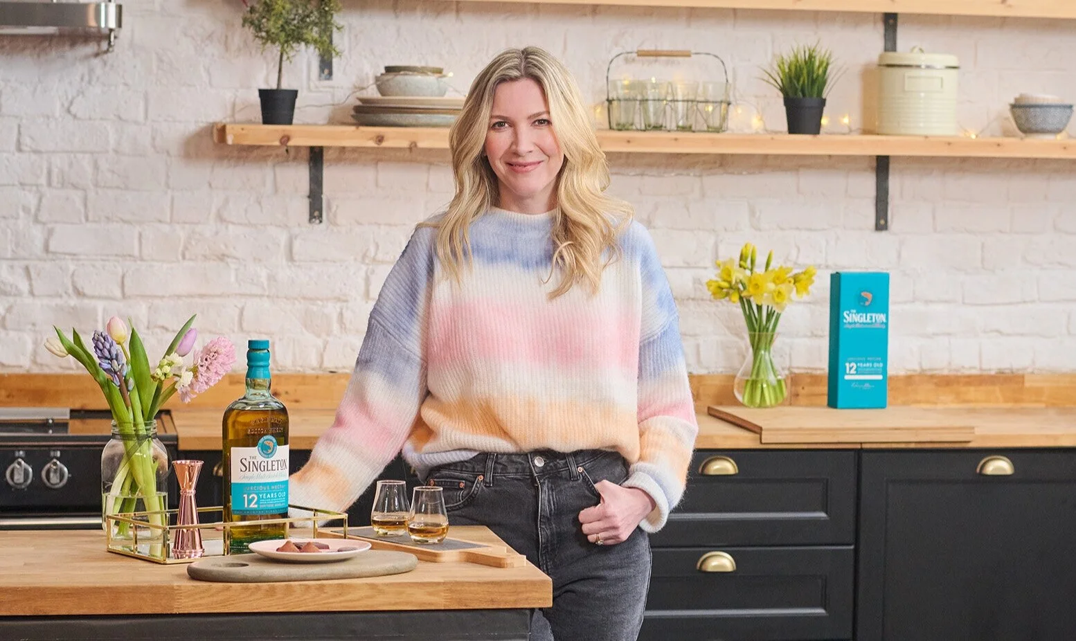 LowRes_SingletonsWhiskey_LisaFaulkner_02RT.jpg
