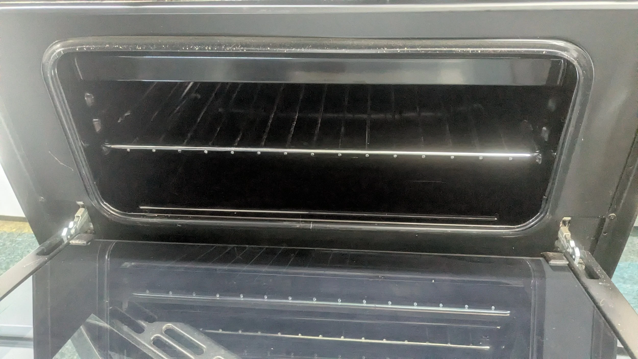 Swan SX16730B 60cm Grill Oven View