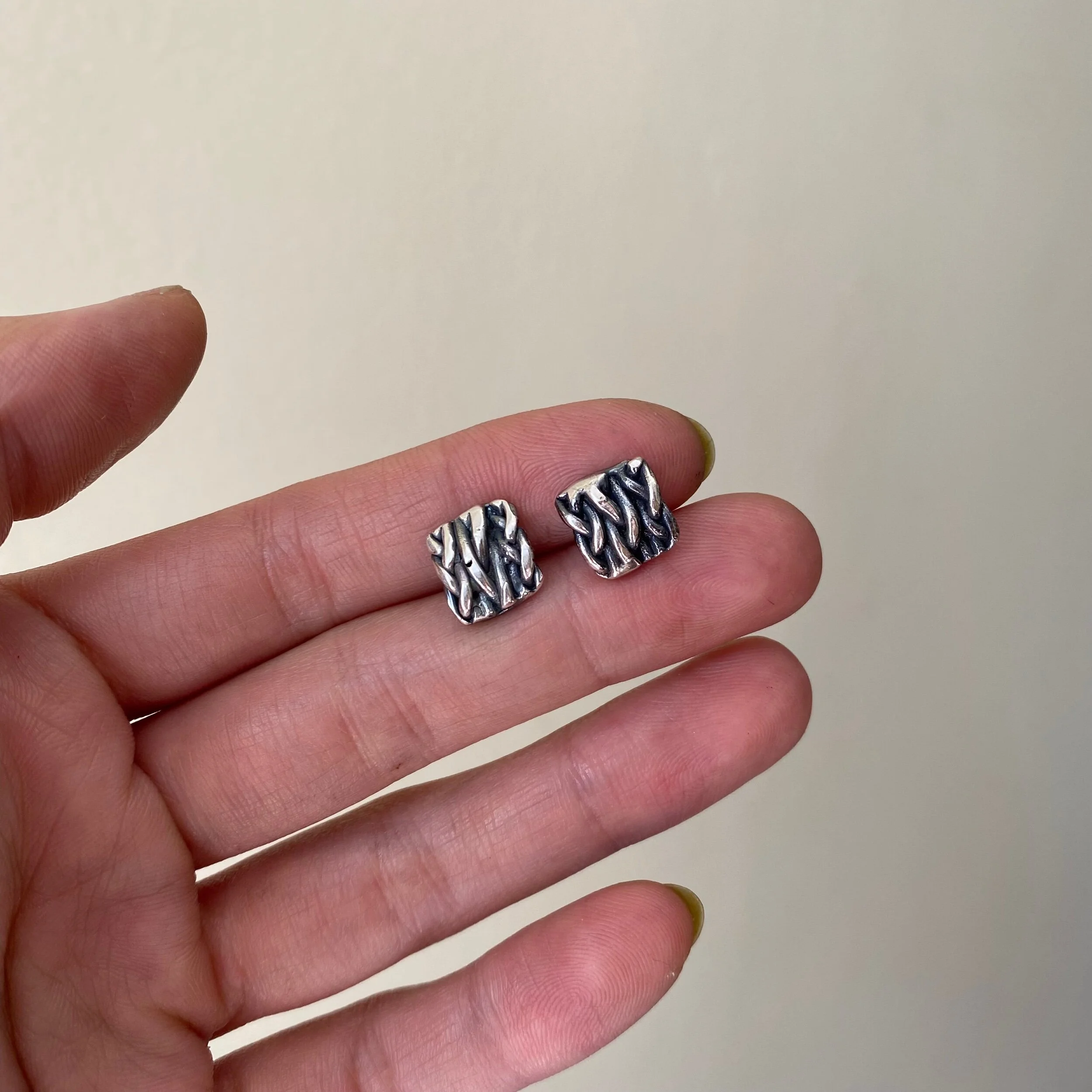 0BFD9E00-4BB0-4CE5-80B4-5A1043E5DBE5